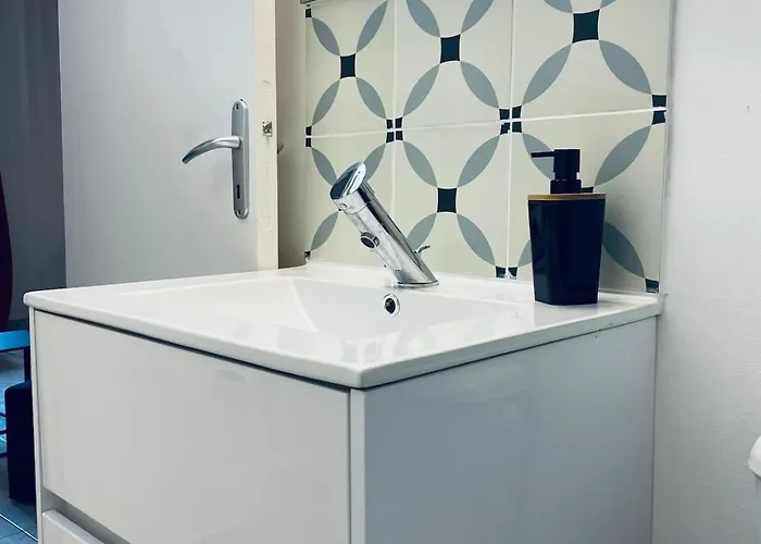 Apartamento Meneau 3-beziers Centre-wifi-tv Connectee *
