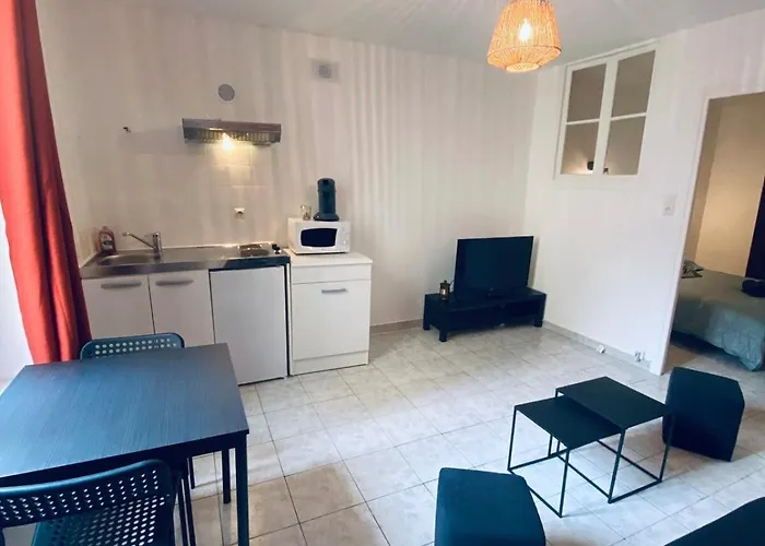 Apartamento Meneau 3-beziers Centre-wifi-tv Connectee *